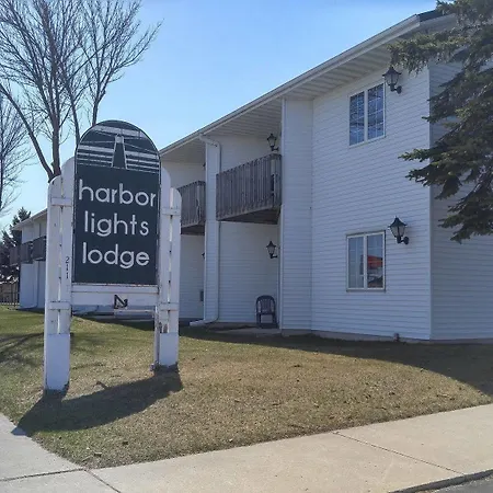 Harbor Lights Lodge